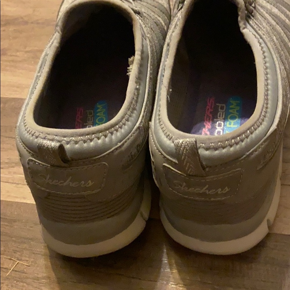 Sketchers Gratis Strolling Memory Foam Sneaker 8.5 - image 3